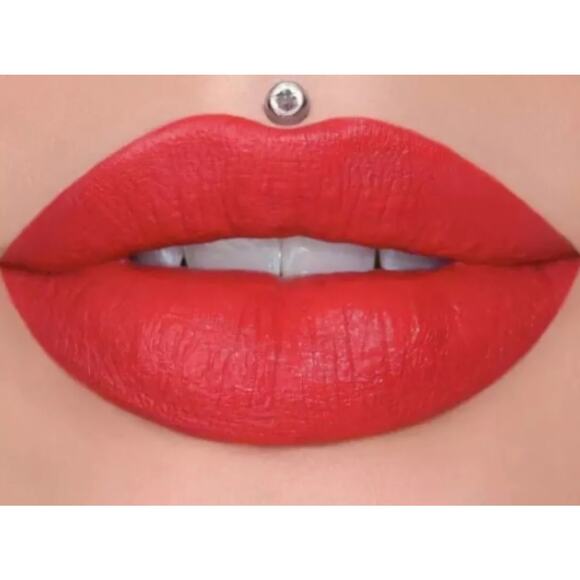 JEFFREE STAR COSMETICS - VELVET TRAP LIPSTICK "CHERRY SODA" - Picture 1 of 5